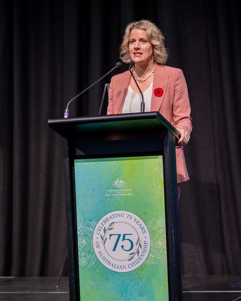Minister for Home Affairs Clare O'Neil speaking at a Brisbane citizenship ceremony. Photo: Home Affairs.